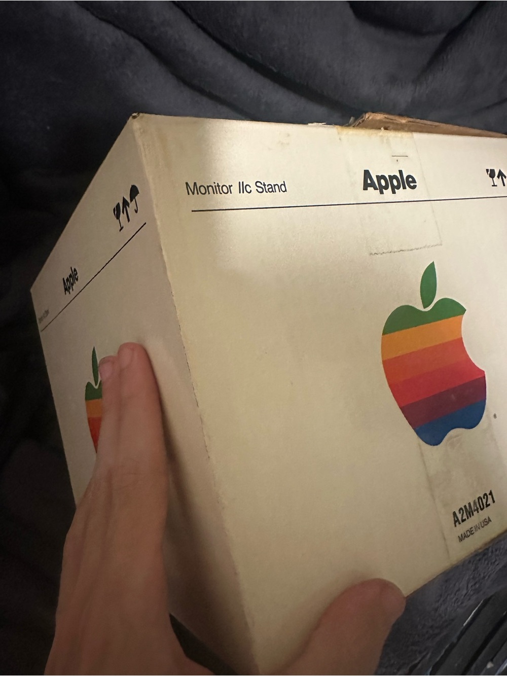 Apple Monitor IIc Stand Packaging in Cream with Rainbow Logo